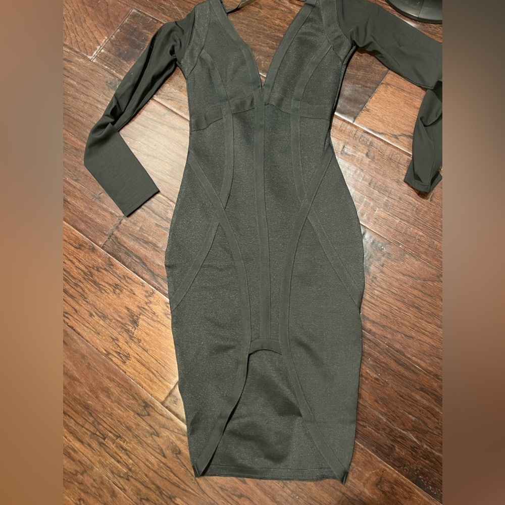 WOW COUTURE Black Beauty V-Neck Dress